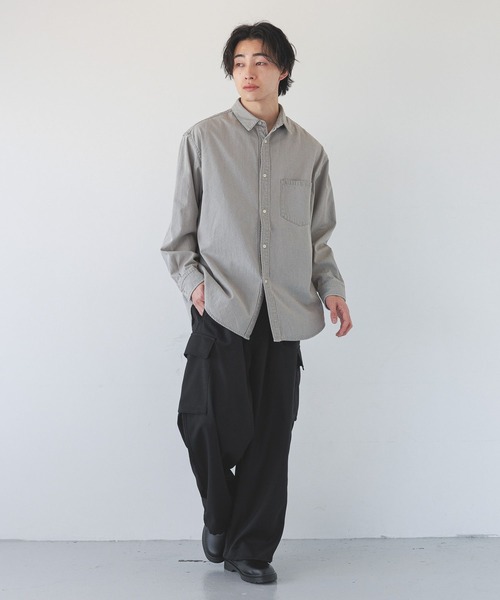 LOWRYS FARM（ローリーズファーム）の「デニムカコウシャツ　 289059（シャツ/ブラウス・メンズ・ブルー/グレー・LARGE/MEDIUM）」の3枚目の写真