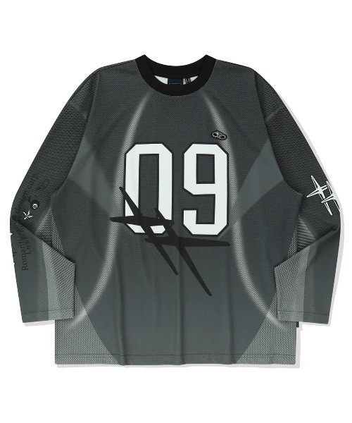 ROMANTIC CROWN(ロマンティッククラウン)の「A'GEM/9 × .kom 『ROMANTIC CROWN/ロマンティック クラウン』NEW ROMANTIC SPORTS JERSEY /ニューロマンティックスポーツジャージ(Tシャツ/カットソー・レディース・ライトブルー/チャコールグレー・L/XL/M)」の3枚目の写真