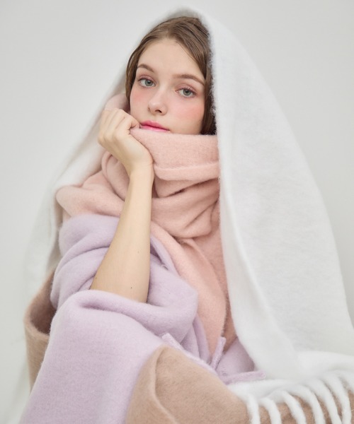 TITTY&CO.（ティティーアンドコー）の「ボリュームホイップマフラー（ストール/ショール・レディース・ホワイト/ピンク/パープル・FREE）」の12枚目の写真