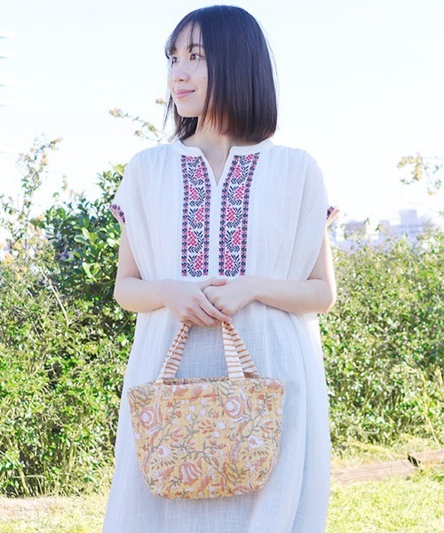 チチカカ（チチカカ）の「ブロックプリントキルトミニトートバッグ【WEB限定】（トートバッグ・レディース・ブルー/ターコイズブルー/イエロー/ピンク・FREE）」の5枚目の写真