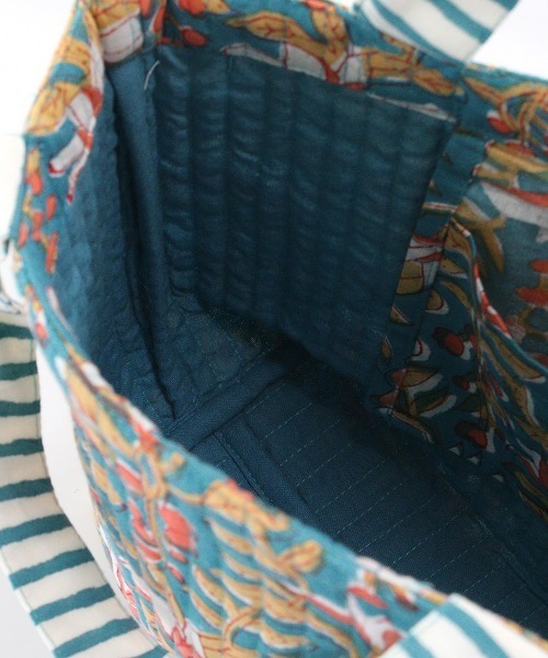 チチカカ（チチカカ）の「ブロックプリントキルトミニトートバッグ【WEB限定】（トートバッグ・レディース・ブルー/ターコイズブルー/イエロー/ピンク・FREE）」の7枚目の写真