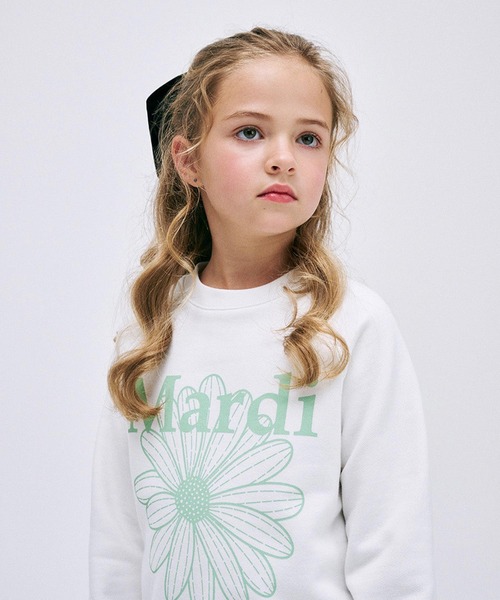 Mardi Mercredi（マルディメクルディ）の「KIDS SWEATSHIRT FLOWERMARDI（スウェット・キッズ・ブラック/レッド/ホワイト/ネイビー/オートミール・100cm/110cm/120cm/130cm）」の2枚目の写真