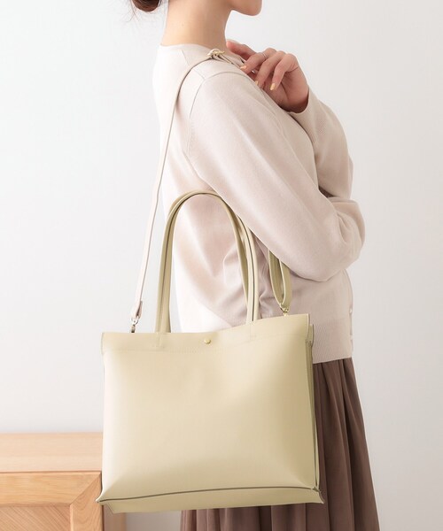 SHOO・LA・RUE（シューラルー）の「【軽量】スクエアトートバッグ（トートバッグ・レディース・ブラック/ライトベージュ/グレー・00）」の5枚目の写真