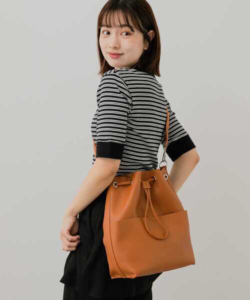 SENSE OF PLACE by URBAN RESEARCH（センスオブプレイスバイアーバンリサーチ）の「アウトポケットバケットバッグ（ショルダーバッグ・レディース・ブラウン/ブラック/アイボリー・ONE）」の17枚目の写真