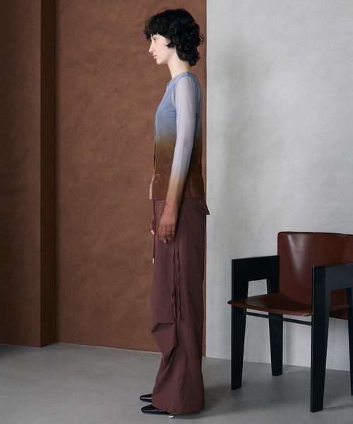 le ELMi（ルエルミ）の「2way gradient sheer cardigan / 2way パワーメッシュ グラデーション カーデトップス（カーディガン/ボレロ・レディース・ブルー/ピンク/ブラウン・FREE）」の15枚目の写真