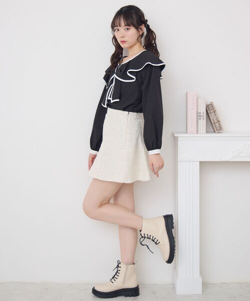 ems excite（エムズエキサイト）の「パイピングフロントリボンBL（シャツ/ブラウス・レディース・ブラック/ナチュラル・FREE）」の17枚目の写真