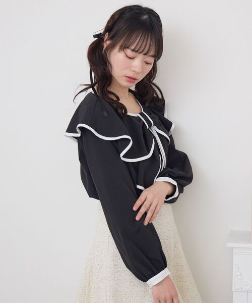 ems excite（エムズエキサイト）の「パイピングフロントリボンBL（シャツ/ブラウス・レディース・ブラック/ナチュラル・FREE）」の20枚目の写真