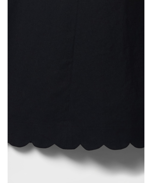 GAP（ギャップ）の「リネンブレンド スカラップ ミディワンピース（ワンピース・レディース・ブラック・L/M/S/XS/XXS）」の2枚目の写真