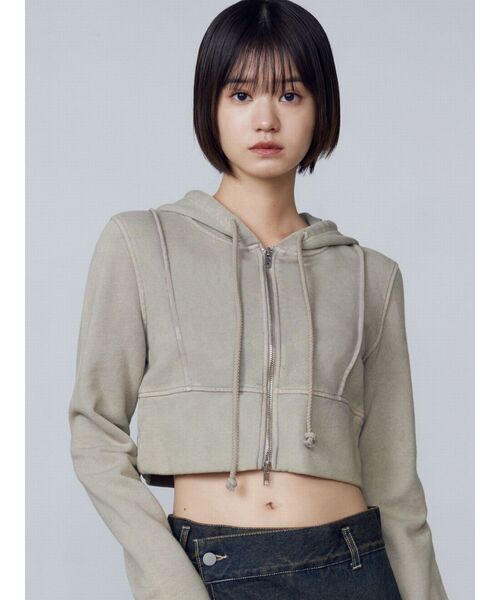 EMODA ショートレイヤードフーディー ショートパーカー EMODA（エモダ）の「ショートレイヤードフーディー（Tシャツ