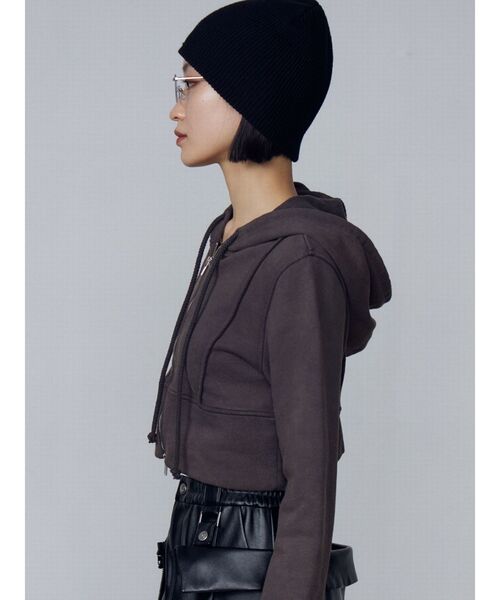 EMODA（エモダ）の「ショートレイヤードフーディー（Tシャツ