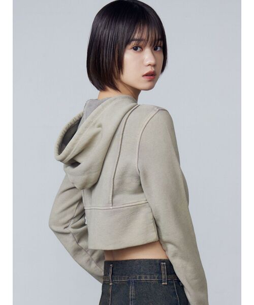 EMODA（エモダ）の「ショートレイヤードフーディー（Tシャツ/カットソー・レディース・ブラウン/ブラック/ベージュ・FREE）」の15枚目の写真