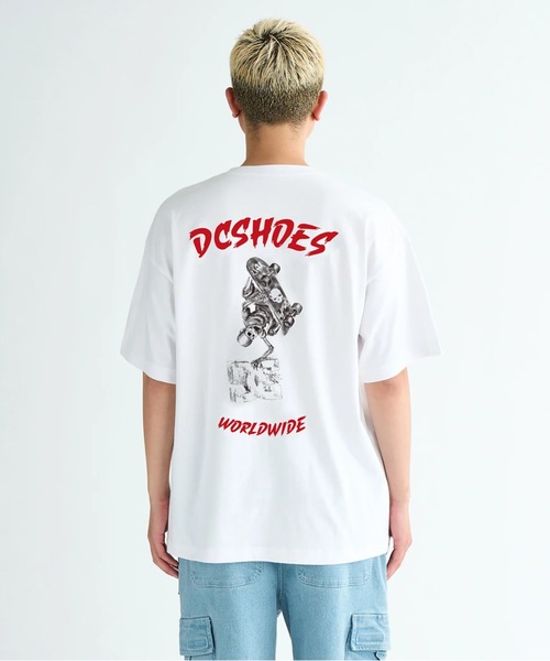 DC SHOES(ディーシーシューズ)の「25 SKATE SKULL SS/DCバックプリント半袖Tシャツ(Tシャツ/カットソー・メンズ・ブラック/ブラック系その他/ホワイト/サンドベージュ・MEDIUM/LARGE/X-LARGE)」の2枚目の写真