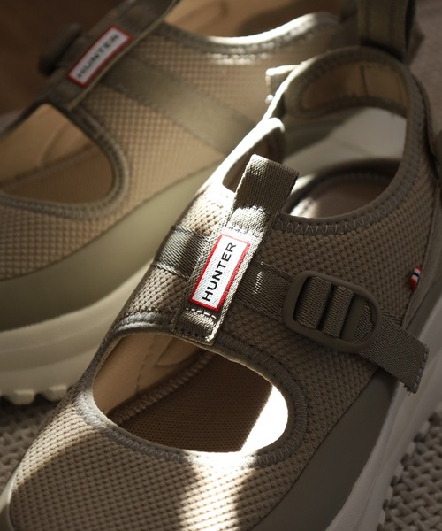 HUNTER(ハンター)の「HUNTER ユニセックス トラベル フロー サンダル(サンダル・レディース・ブラック/ホワイト×グリーン/オフホワイト・24cm/23cm/25cm)」の12枚目の写真