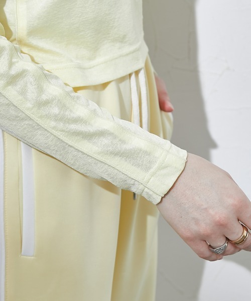 TTOL（トール）の「パイピングデザインシアートップス＜大きいサイズ有＞（Tシャツ/カットソー・レディース・イエロー/ブルー・M～Ｌ/L～LL/LL～3L）」の18枚目の写真