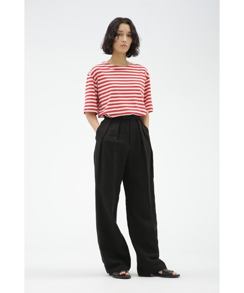MARGARET HOWELL(マーガレットハウエル)の「COMPACT LINEN(その他パンツ・レディース・ナチュラル/ブラック・2/1/3)」の4枚目の写真