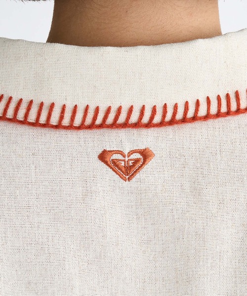 ROXY（ロキシー）の「SWEET DOODLES /ロキシーカバーアップシャツ（シャツ/ブラウス・レディース・ベージュ・LARGE）」の4枚目の写真