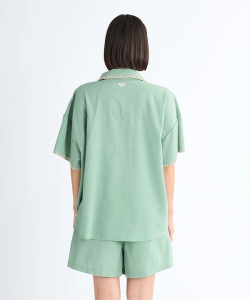 ROXY(ロキシー)の「SWEET DOODLES /ロキシーカバーアップシャツ(シャツ/ブラウス・レディース・ベージュ/グリーン・LARGE/MEDIUM)」の14枚目の写真