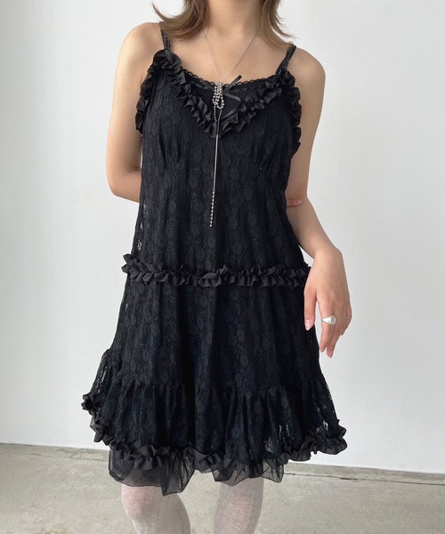 Jewelobe(ジュエローブ)の「フリル×レースビスチェディテールキャミチュニック(キャミソール・レディース・ブラック/ホワイト・FREE)」の19枚目の写真