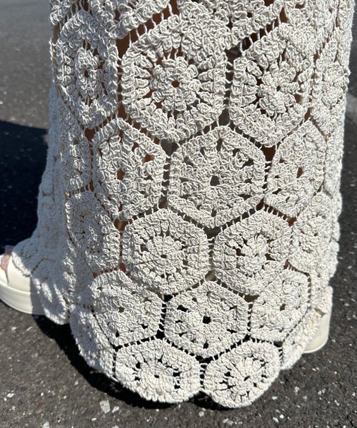 CRB（シーアールビー）の「クロシェIラインロングスカート（スカート・レディース・ブラック/ベージュ・F）」の4枚目の写真