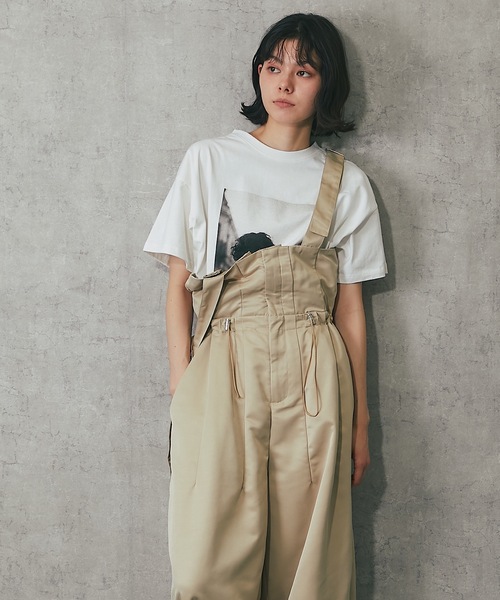 ANOTHER S（アナザーエス）の「綿天竺モノクロフォトプリントTシャツ（Tシャツ/カットソー・レディース・チャコールグレー/ブラック/オフホワイト・FREE）」の21枚目の写真