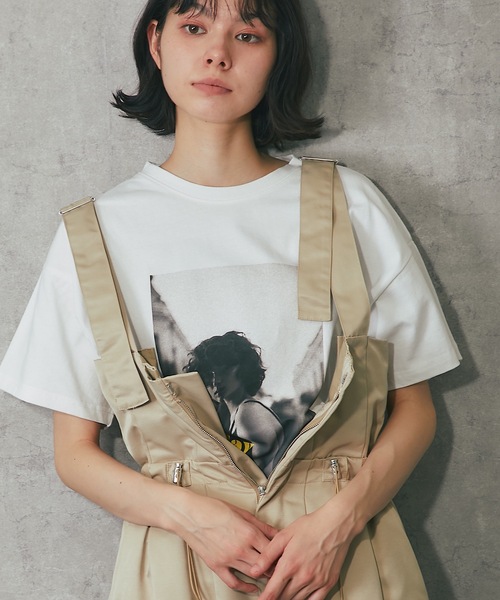 ANOTHER S（アナザーエス）の「綿天竺モノクロフォトプリントTシャツ（Tシャツ/カットソー・レディース・チャコールグレー/ブラック/オフホワイト・FREE）」の22枚目の写真