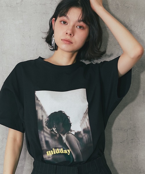 ANOTHER S（アナザーエス）の「綿天竺モノクロフォトプリントTシャツ（Tシャツ/カットソー・レディース・チャコールグレー/ブラック/オフホワイト・FREE）」の10枚目の写真