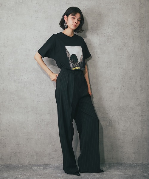 ANOTHER S（アナザーエス）の「綿天竺モノクロフォトプリントTシャツ（Tシャツ/カットソー・レディース・チャコールグレー/ブラック/オフホワイト・FREE）」の8枚目の写真