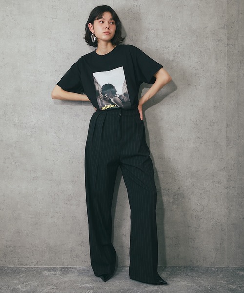 ANOTHER S（アナザーエス）の「綿天竺モノクロフォトプリントTシャツ（Tシャツ/カットソー・レディース・チャコールグレー/ブラック/オフホワイト・FREE）」の5枚目の写真