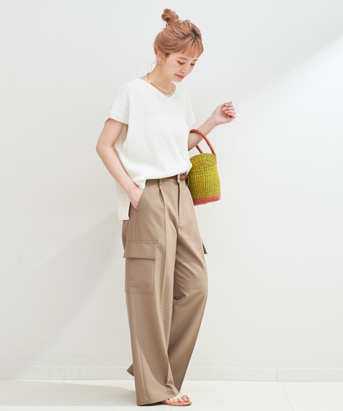 B.C STOCK(ベーセーストック)の「リネン混ワイドVネックプルオーバー(ニット/セーター・レディース・チャコールグレー/ベージュ/ホワイト・FREE)」の7枚目の写真