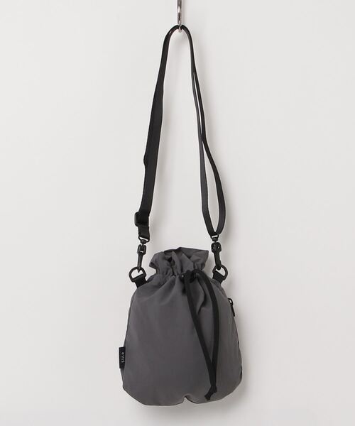 MAISON mou(メゾンムー)の「【SiiLo/シーロ】CRUMPLE 巾着ショルダー(ショルダーバッグ・レディース・ダークグレー/ベージュ/パープル/ブラック・FREE)」の12枚目の写真