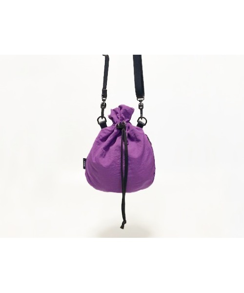 MAISON mou(メゾンムー)の「【SiiLo/シーロ】CRUMPLE 巾着ショルダー(ショルダーバッグ・レディース・ダークグレー/ベージュ/パープル/ブラック・FREE)」の19枚目の写真