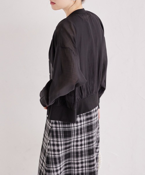 tocco closet(トッコ クローゼット)の「シアーブルゾン風カーディガン(カーディガン/ボレロ・レディース・ブルー/イエロー/オフホワイト/ブラック・M)」の11枚目の写真