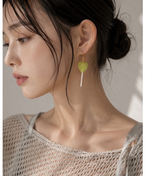 HIKA(ヒカ)の「【HIKA/ヒカ】ハートドロップキャンディピアス(ピアス(両耳用)・レディース・ブルー/ピンク/オレンジ/パープル/グリーン・FREE)」の1枚目の写真