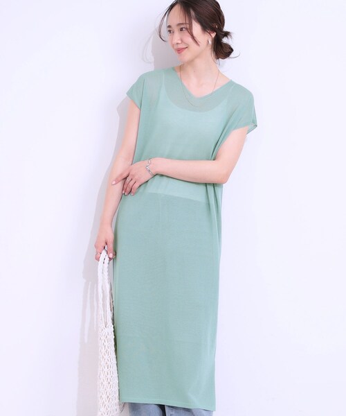 SHOO・LA・RUE（シューラルー）の「【洗える/S-LL】大人のシアーニットワンピース（ワンピース・レディース・ブラック/ベージュ/グリーン系・01/02/03/04）」の3枚目の写真