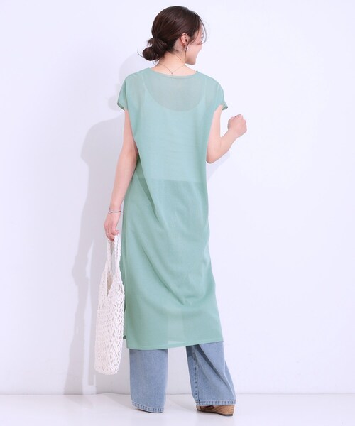 SHOO・LA・RUE（シューラルー）の「【洗える/S-LL】大人のシアーニットワンピース（ワンピース・レディース・ブラック/ベージュ/グリーン系・01/02/03/04）」の10枚目の写真