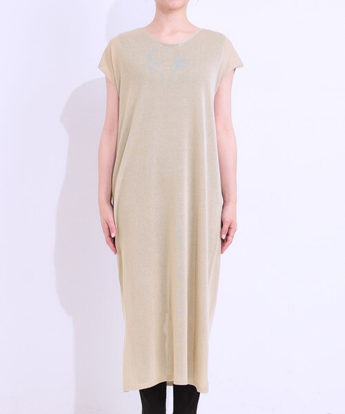 SHOO・LA・RUE（シューラルー）の「【洗える/S-LL】大人のシアーニットワンピース（ワンピース・レディース・ブラック/ベージュ/グリーン系・01/02/03/04）」の16枚目の写真