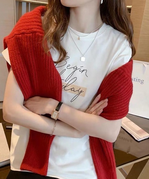 maison de LATIR（メゾンドラティール）の「大人かわいいロゴプリント白Tシャツ。 半袖で春夏もカジュアルに着られるロゴトップス（Tシャツ/カットソー・レディース・ホワイト/ブラック/グレー・ONESIZE）」の7枚目の写真