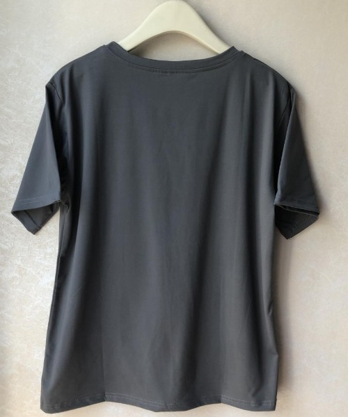 maison de LATIR（メゾンドラティール）の「大人かわいいロゴプリント白Tシャツ。 半袖で春夏もカジュアルに着られるロゴトップス（Tシャツ/カットソー・レディース・ホワイト/ブラック/グレー・ONESIZE）」の11枚目の写真