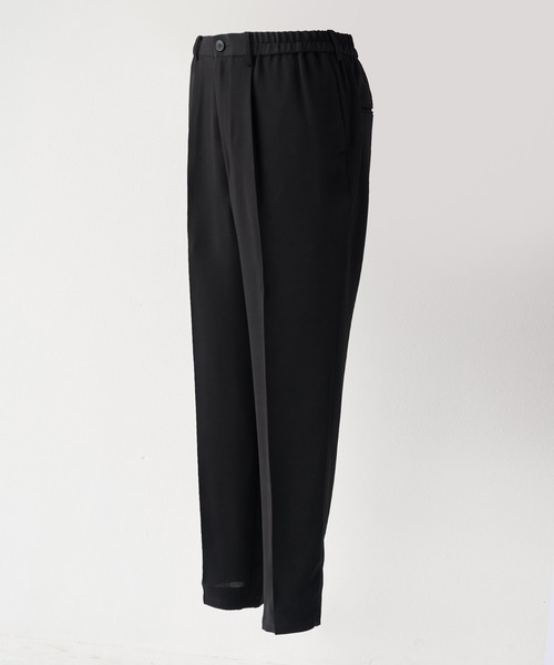 STUDIOUS（ステュディオス）の「【STUDIOUS】ESSENTIAL TAPERED PANTS（スラックス・メンズ・チャコールグレー/ブラック・1/2）」の2枚目の写真