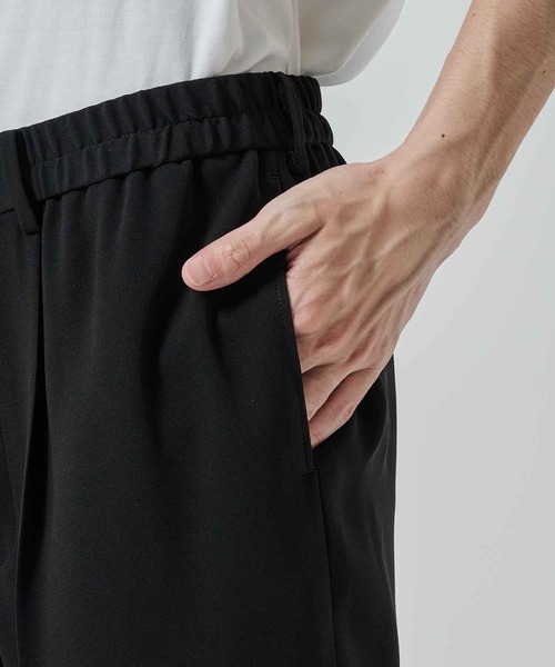 STUDIOUS（ステュディオス）の「【STUDIOUS】ESSENTIAL TAPERED PANTS（スラックス・メンズ・チャコールグレー/ブラック・1/2）」の14枚目の写真