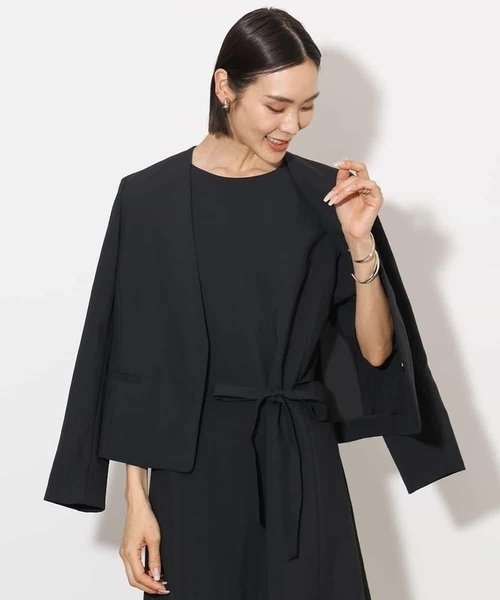 MICHEL KLEIN（ミッシェル・クラン）の「[機能性素材]ドライノーカラージャケット(セットアップ対応)（ノーカラージャケット・レディース・ブラック/ライトグレー・38）」の10枚目の写真