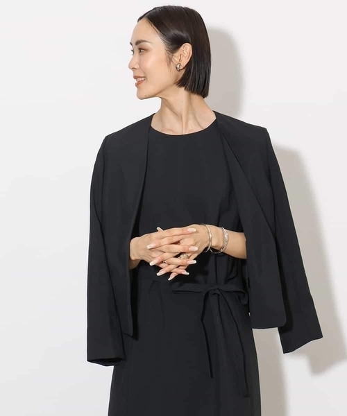 MICHEL KLEIN（ミッシェル・クラン）の「[機能性素材]ドライノーカラージャケット(セットアップ対応)（ノーカラージャケット・レディース・ブラック/ライトグレー・38）」の11枚目の写真