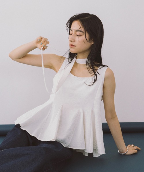 DRWCYS（ドロシーズ）の「ボウタイ付きフレアヘムブラウス（シャツ/ブラウス・レディース・ブルー/ホワイト・FREE）」の3枚目の写真