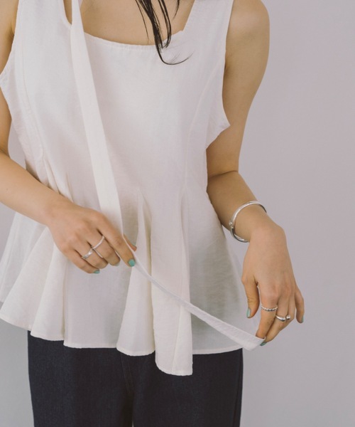 DRWCYS（ドロシーズ）の「ボウタイ付きフレアヘムブラウス（シャツ/ブラウス・レディース・ブルー/ホワイト・FREE）」の6枚目の写真