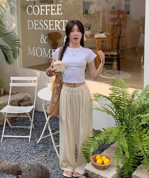 shopnikoniko(ショップニコニコ)の「ワイドパンツ リラックスパンツ シワ加工 くしゅくしゅ イージーパンツ(その他パンツ・レディース・アイボリー/ブラック・フリー)」の17枚目の写真