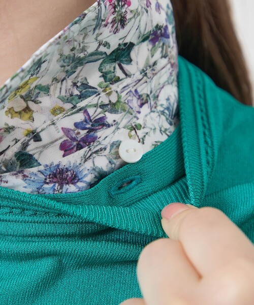 amaca(アマカ)の「【Anniversary Piece】ブライトレーヨン襟付きプルオーバー(ニット/セーター・レディース・ダークネイビー/グリーン/オフホワイト・38)」の4枚目の写真