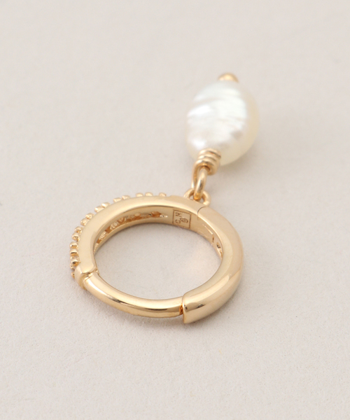 journal standard L'essage（ジャーナルスタンダードレサージュ）の「【NOUVEL AMOUR/ヌーベルアムール】MINI HOOPS PEARL(PAIR)：ピアス（両耳用）（ピアス（両耳用）・レディース・ゴールド・FREE）」の7枚目の写真