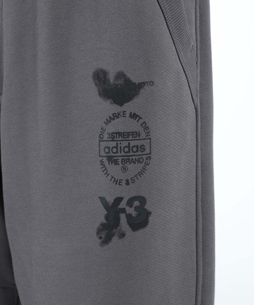 Y-3(ワイスリー)の「Y-3 CUFFED TRACK PANT(スウェットパンツ・メンズ・グレー・X-SMALL/SMALL/LARGE/MEDIUM/X-LARGE)」の4枚目の写真