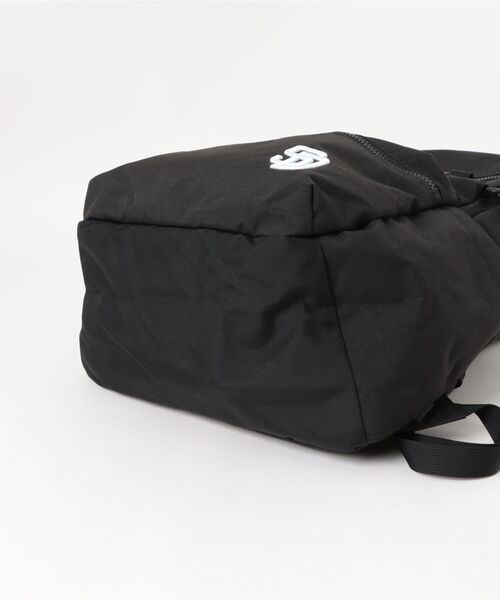 MLB(メジャーリーグベースボール)の「MLB CORDURA ワンポイントロゴリュック2【パドレス】(バックパック/リュック・レディース・ブラック/カーキ・FREE)」の4枚目の写真