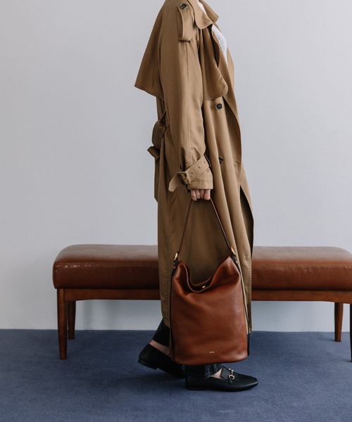 Beau're（ヴュレ）の「BEAURE Design Buckle Bucket ショルダー Bag（ショルダーバッグ・レディース・ブラウン/ブラック/ベージュ/アイボリー・FREE）」の7枚目の写真